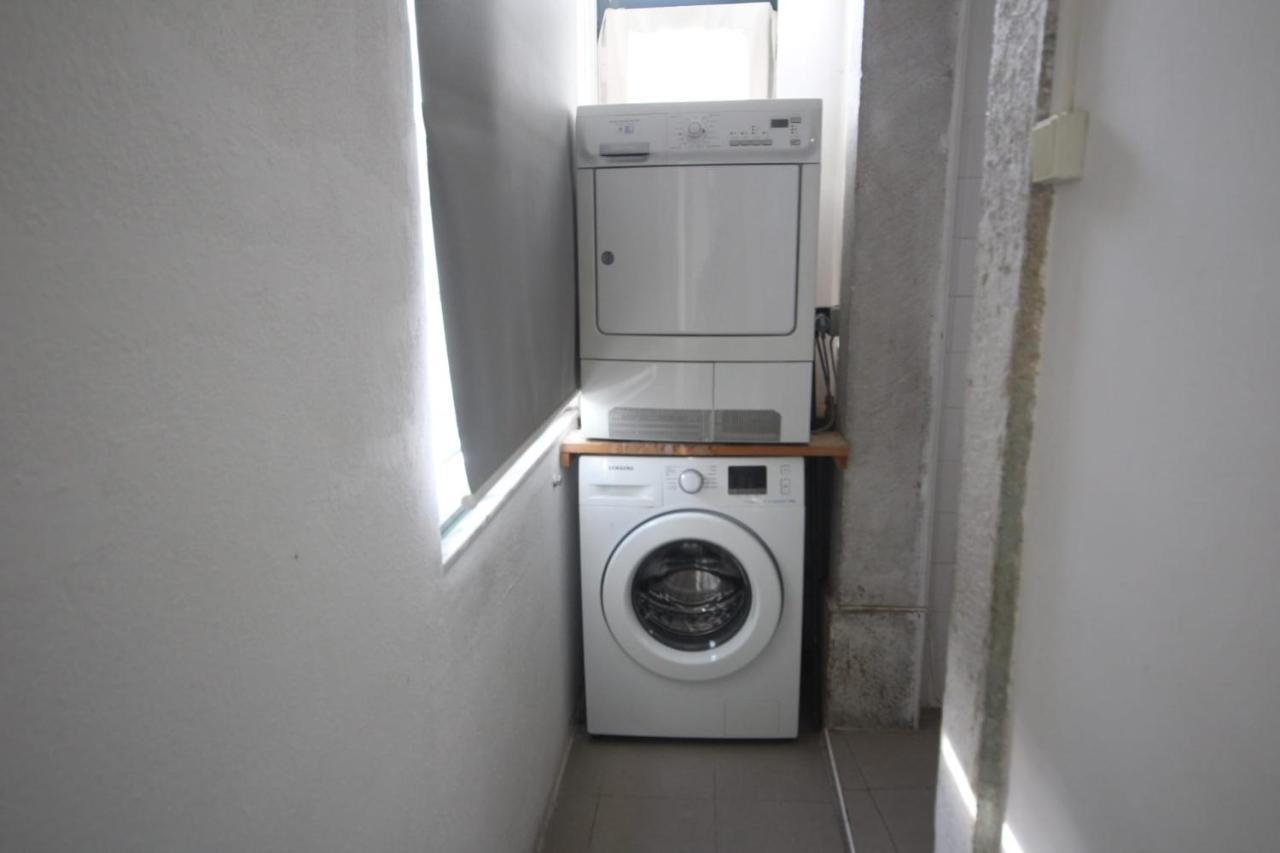 Romantic Chiado 7 -Private Small Single Room With No Outside Window Lizbona Zewnętrze zdjęcie