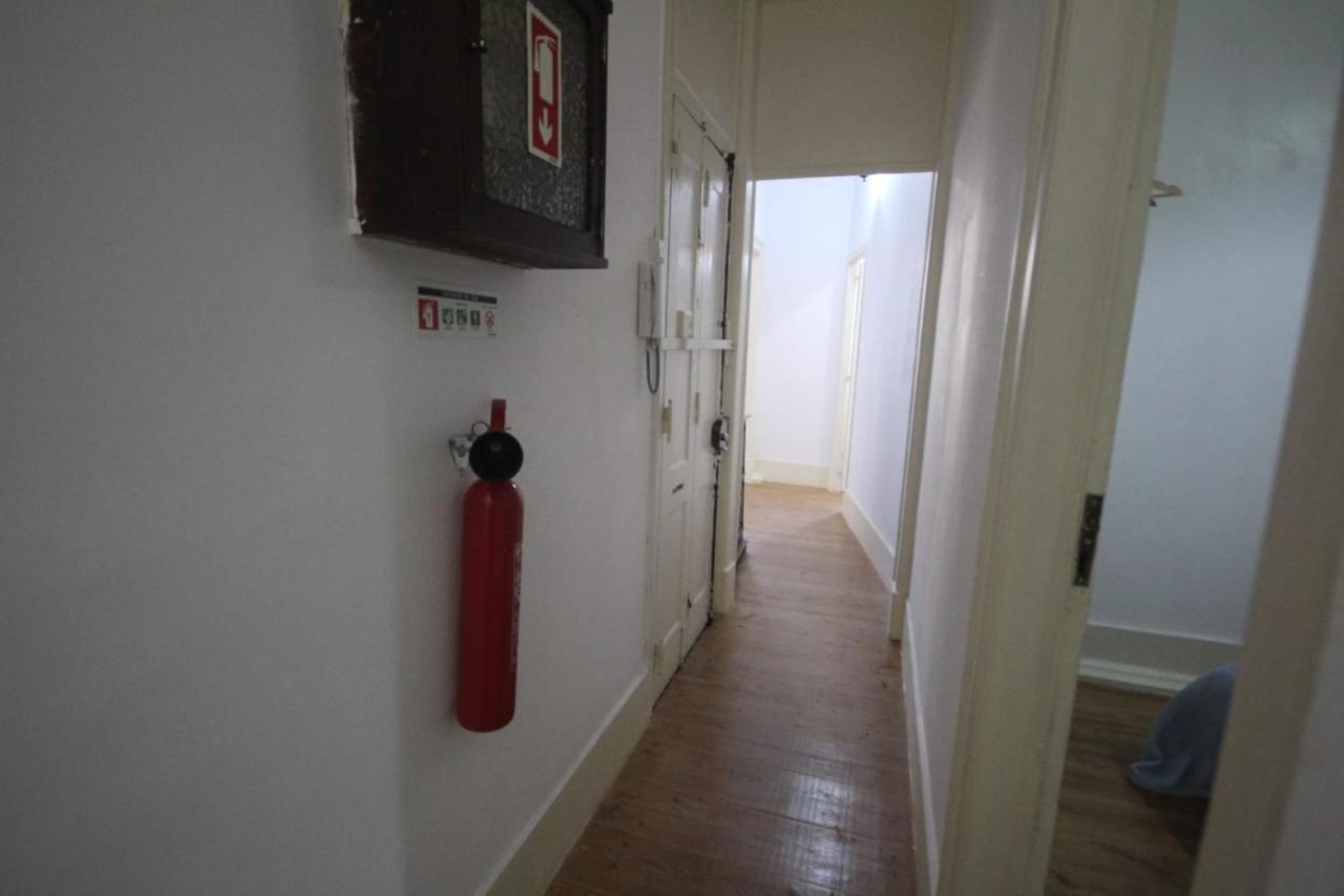 Romantic Chiado 7 -Private Small Single Room With No Outside Window Lizbona Zewnętrze zdjęcie